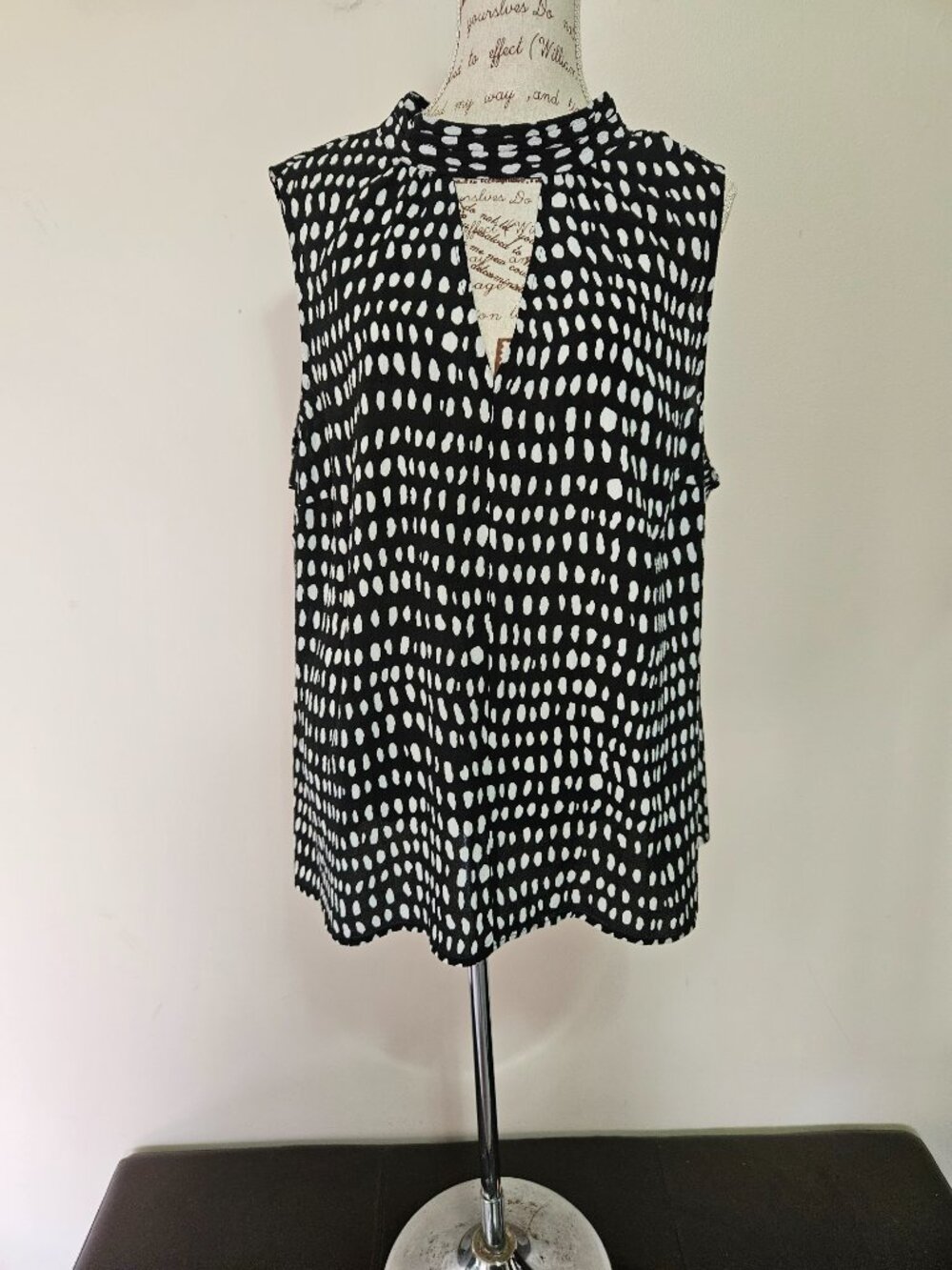 Sleeveless Tie Back Top